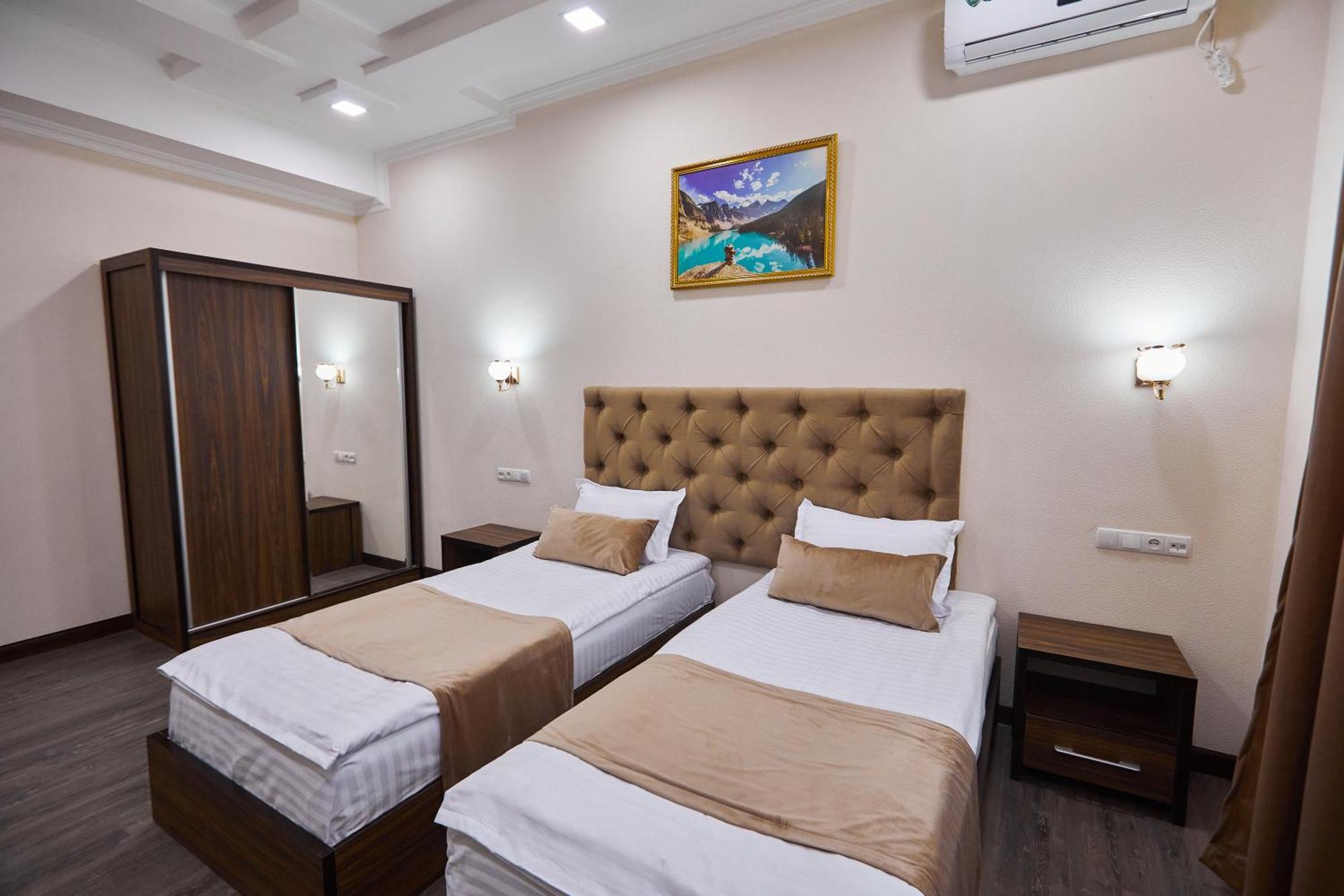 Hotel Grand Art à Tachkent Extérieur photo