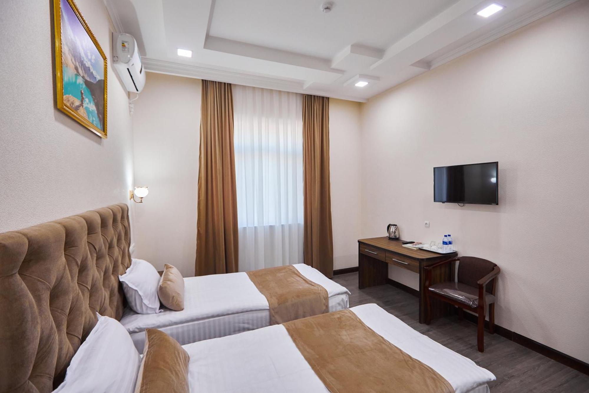 Hotel Grand Art à Tachkent Extérieur photo