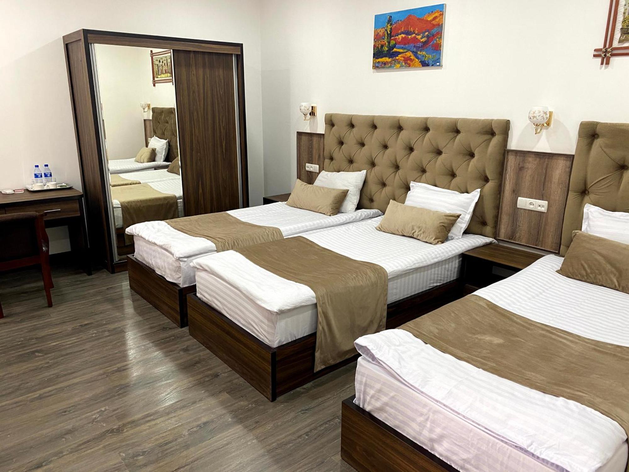 Hotel Grand Art à Tachkent Extérieur photo