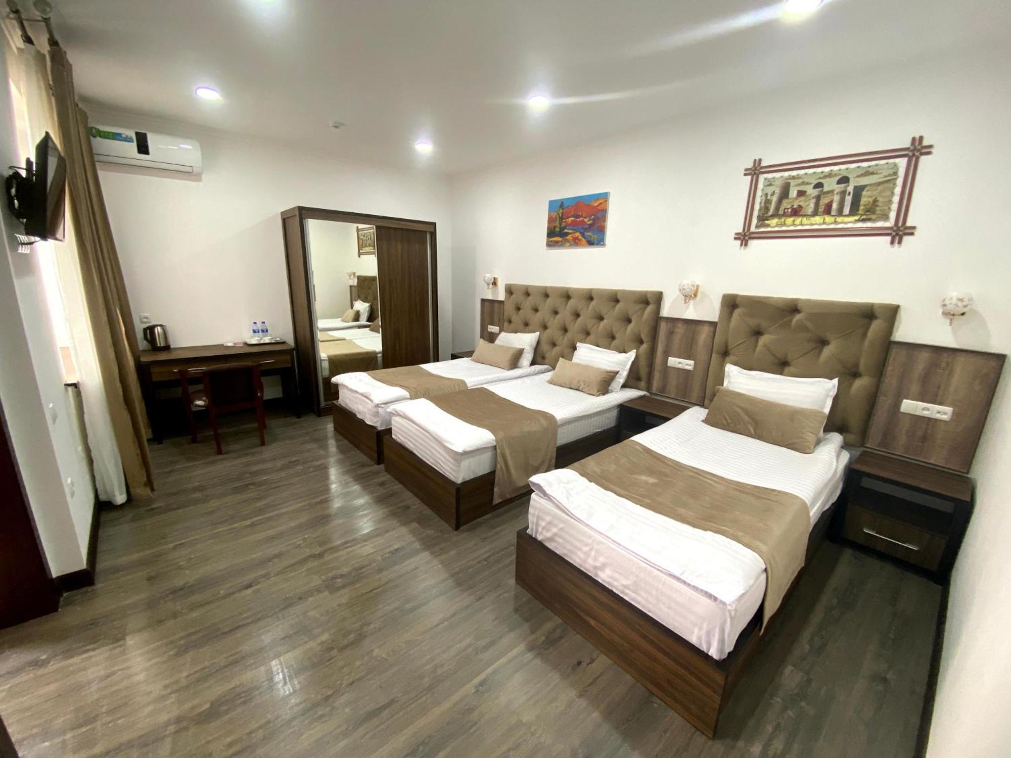 Hotel Grand Art à Tachkent Extérieur photo