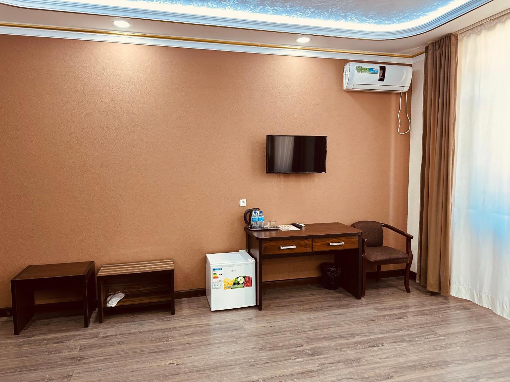 Hotel Grand Art à Tachkent Extérieur photo