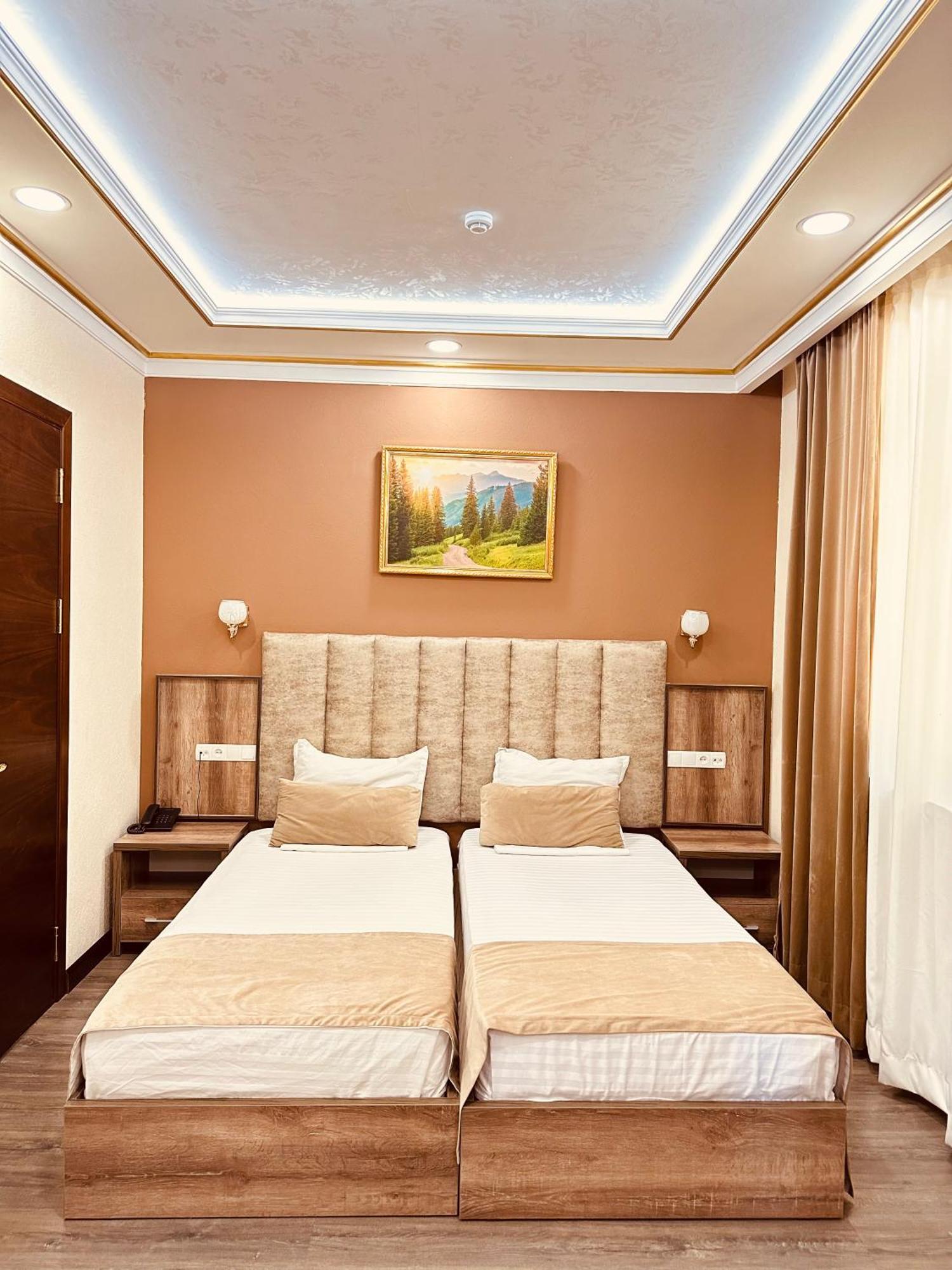 Hotel Grand Art à Tachkent Extérieur photo