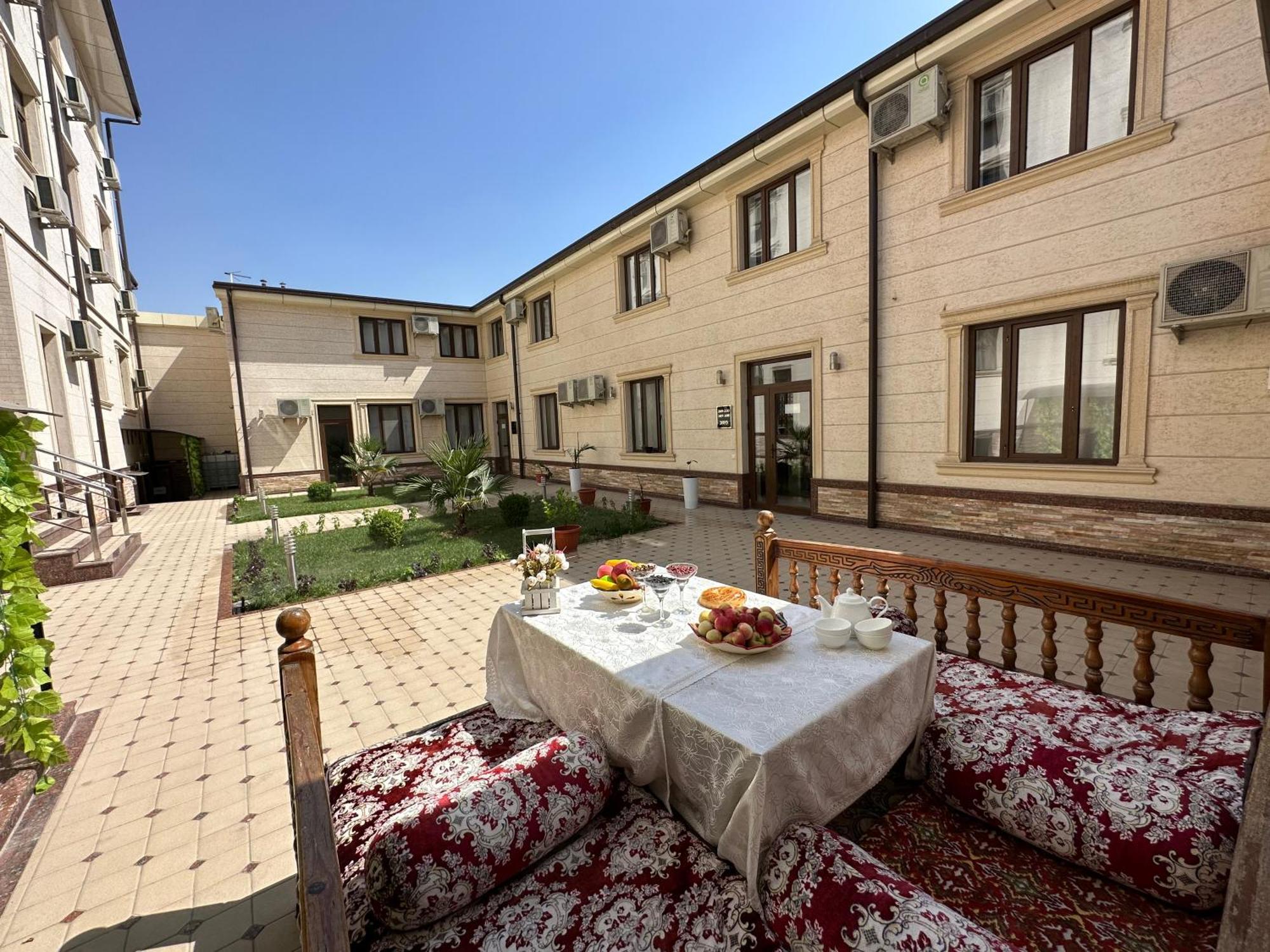 Hotel Grand Art à Tachkent Extérieur photo