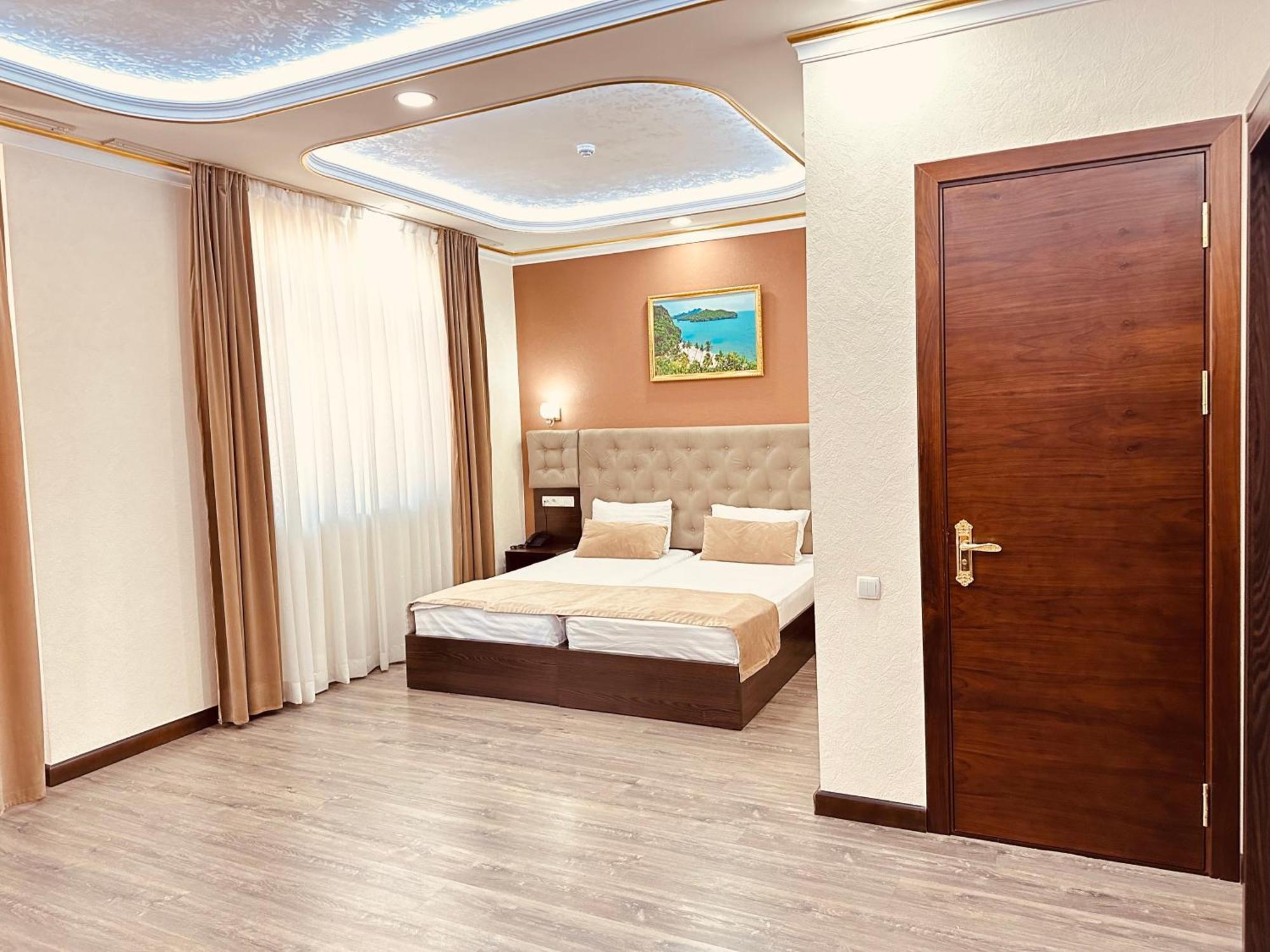 Hotel Grand Art à Tachkent Extérieur photo