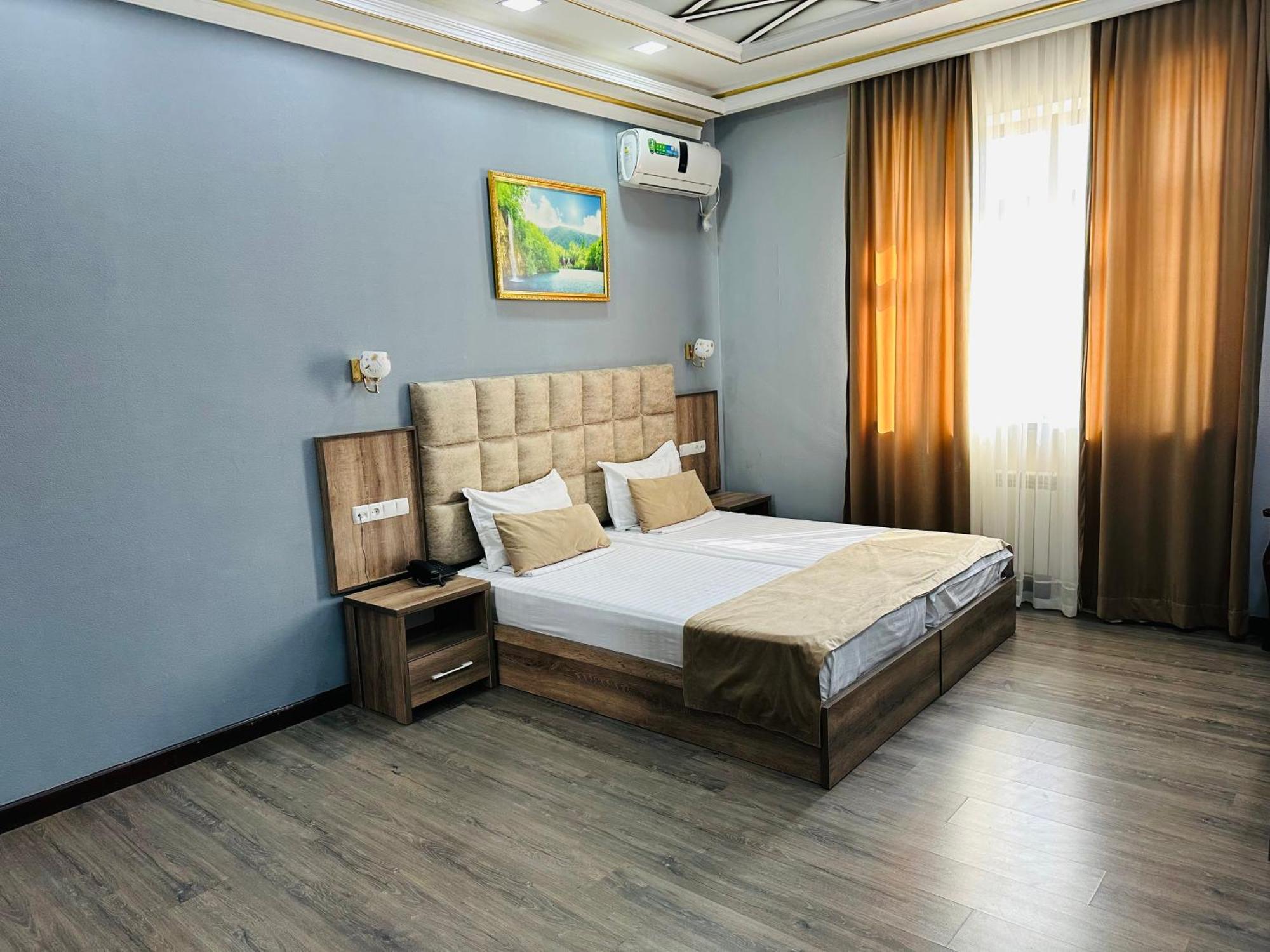 Hotel Grand Art à Tachkent Extérieur photo