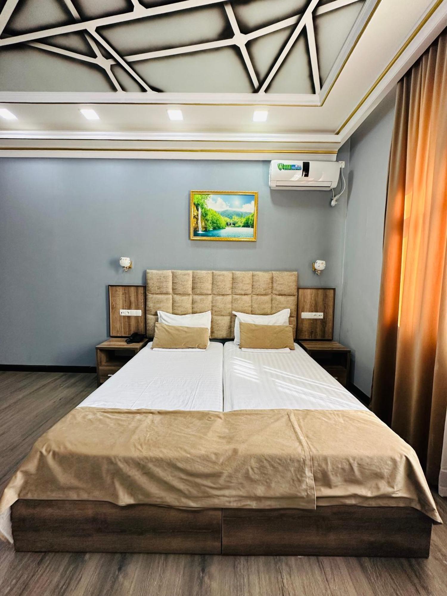 Hotel Grand Art à Tachkent Extérieur photo