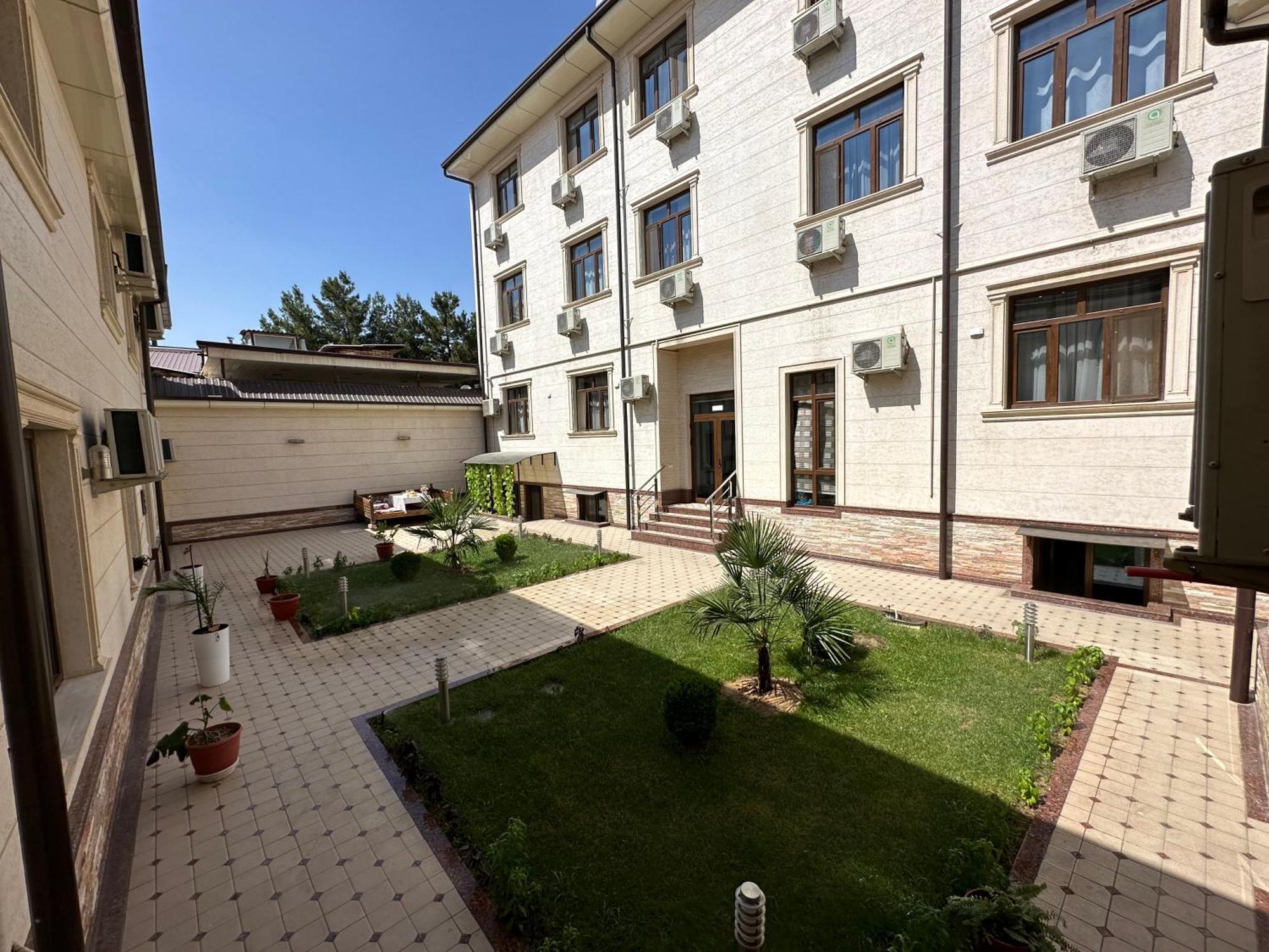 Hotel Grand Art à Tachkent Extérieur photo
